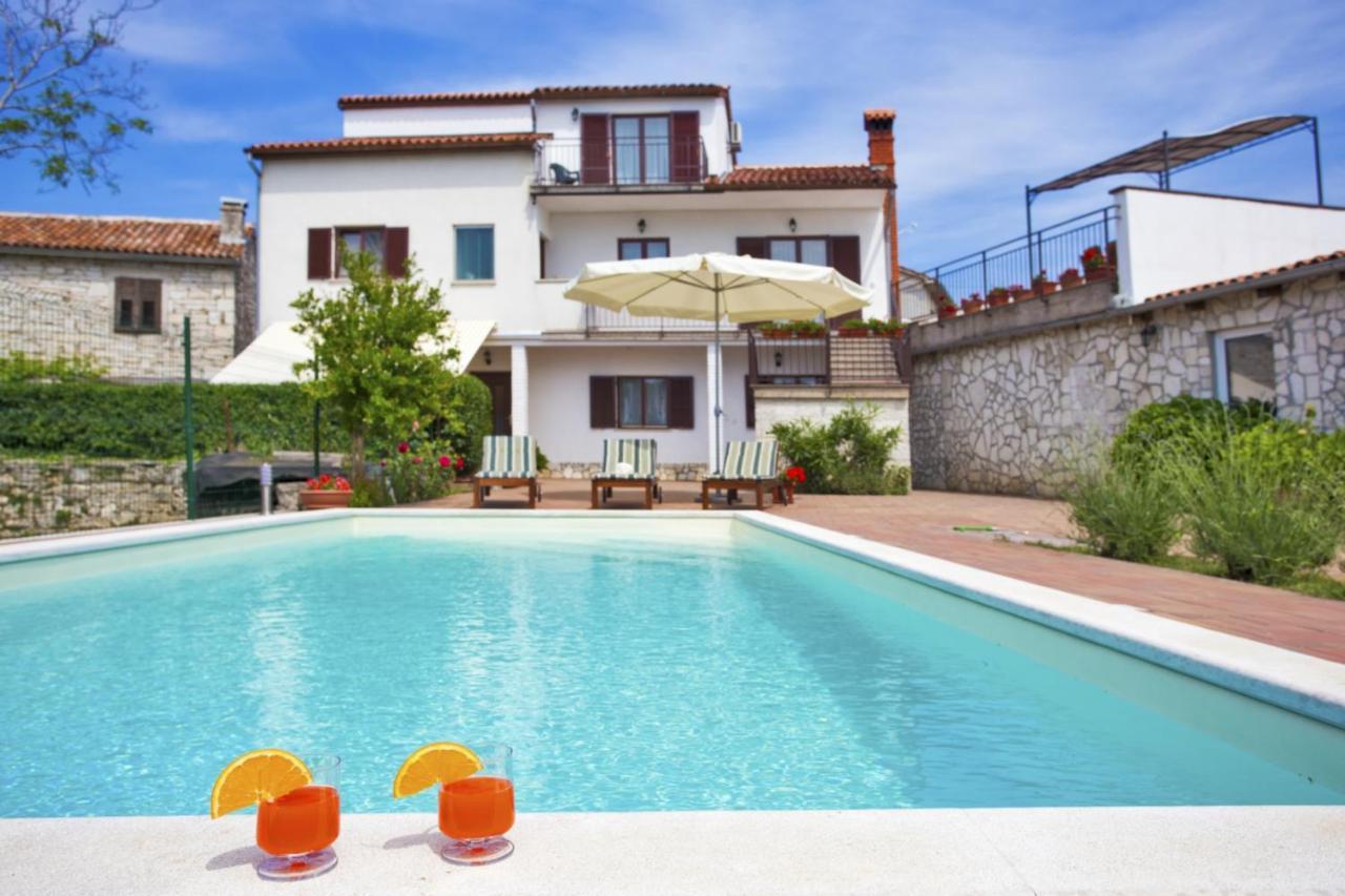 Holiday Home Elvis, Village Kujici Hreljići 外观 照片