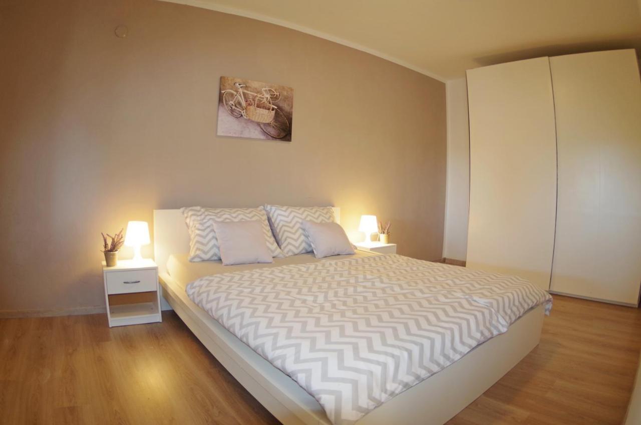 Holiday Home Elvis, Village Kujici Hreljići 外观 照片