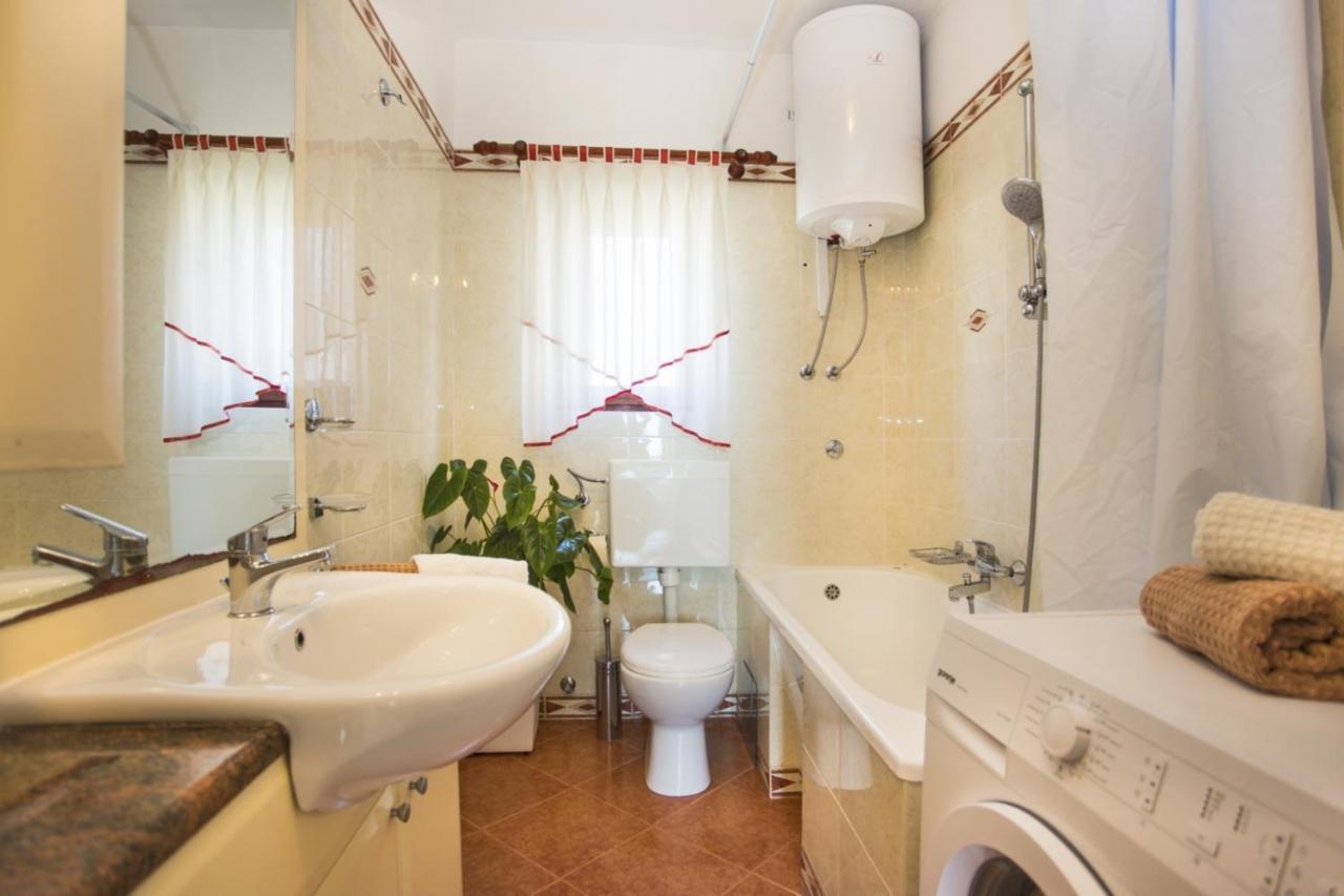 Holiday Home Elvis, Village Kujici Hreljići 外观 照片