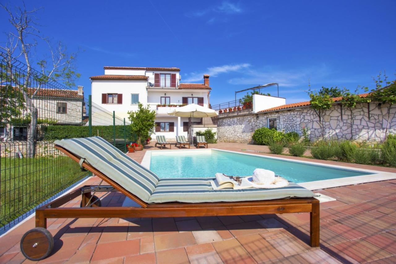 Holiday Home Elvis, Village Kujici Hreljići 外观 照片